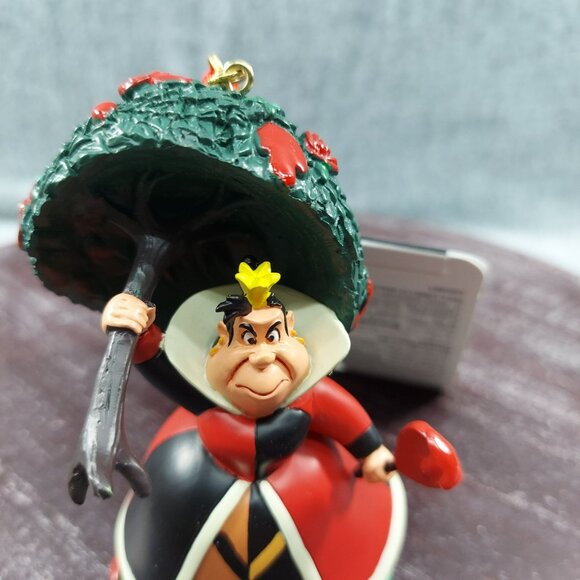 Disney Queen Of Hearts Sketchbook Christmas Ornament Collectible - Picture 2 of 5